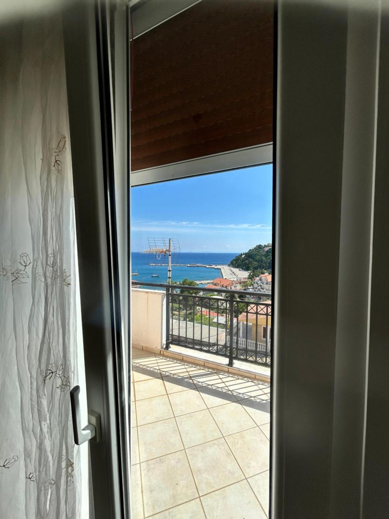 Daisy Maisonette * Poros (Kefalonia)